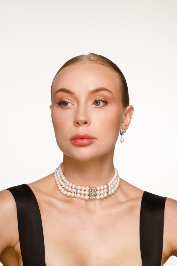 Monroe Choker, Three-Row with Silver Center (Natural Pearls, Silver Plated)