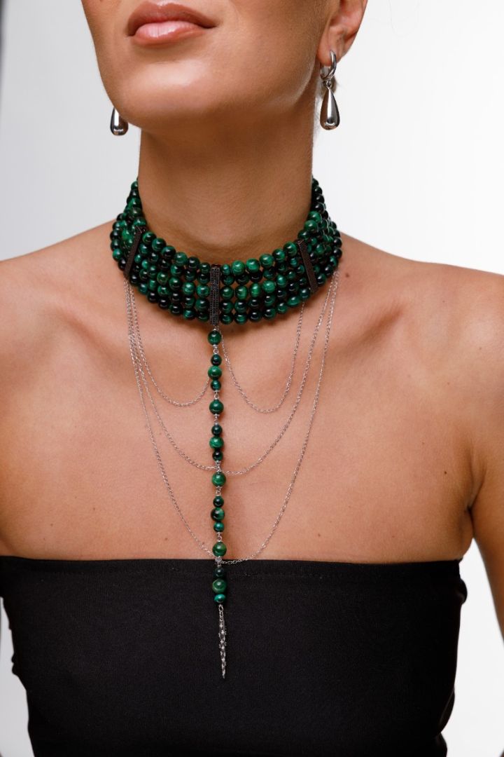 Diana Choker, Green