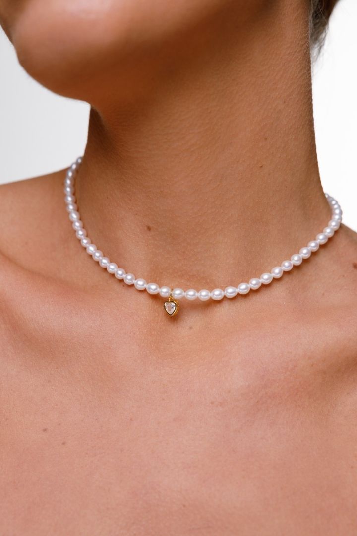 Gargantilla, perlas con corazón, baño de oro