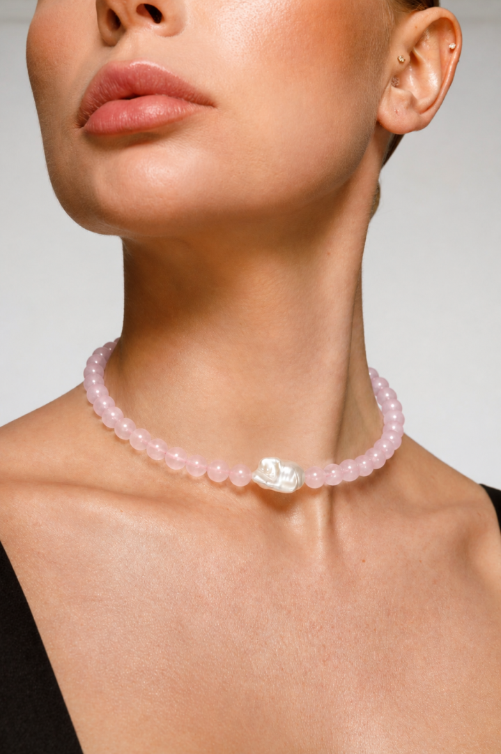Choker with Raspberry Agate and Kasumi Pearl