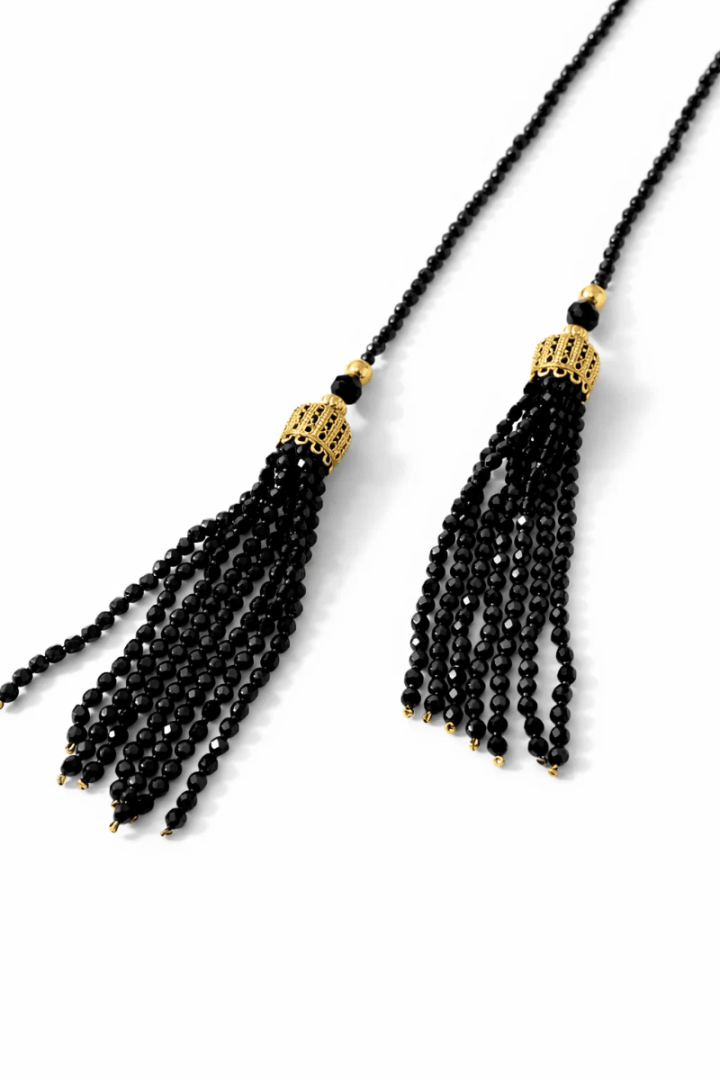 Collar-lariat, espinela negra con racimos, baño de oro